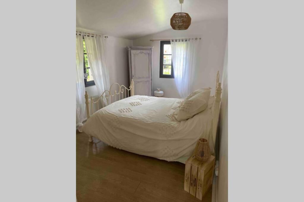 La Petite Maison Au Bord De L'Etang Chirac  외부 사진